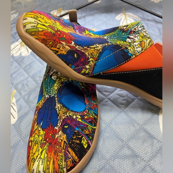 UIN Women’s Slip On Sneaker Casual Loafers Art Painted Walking Shoes - Picture 2 of 5